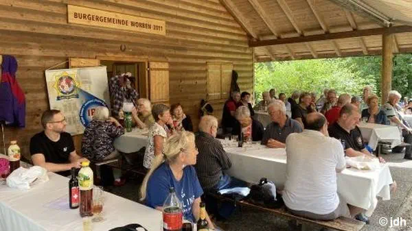 Grillfest im Waldhaus