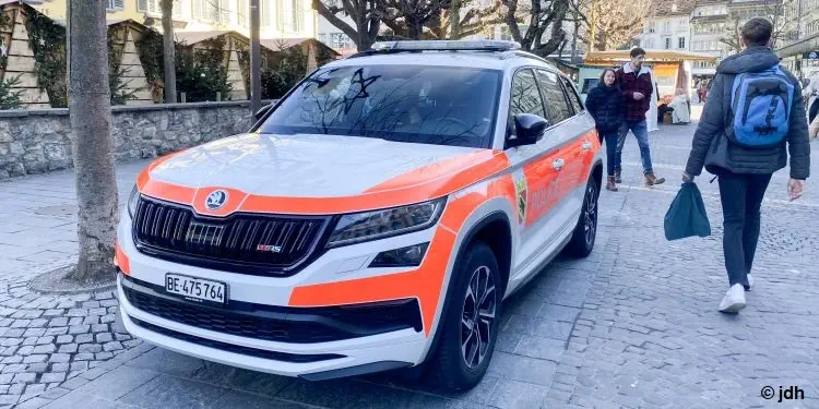 Voiture de la police cantonale de Berne